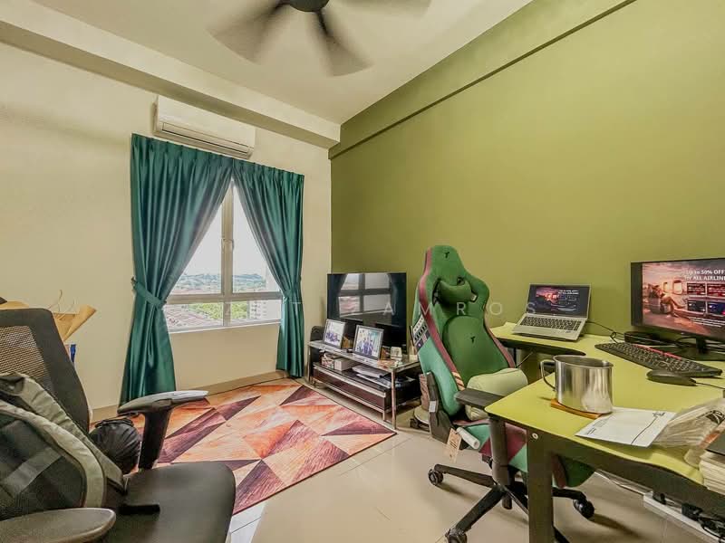 Apartment for Sale at Pangsapuri Miro - Izzat Zamros - Study - PropertyGuru.com.my