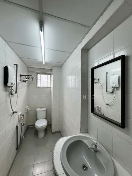 Kondominium untuk Disewa di Seri Cendekia - Mel Wong - Bathroom - PropertyGuru.com.my