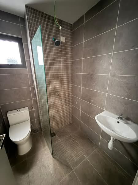 Condominium for Sale at Embayu - Tom Yip - Bathroom - PropertyGuru.com.my