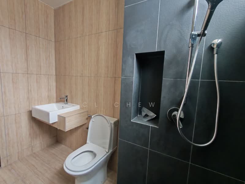 2-storey Terraced House for Rent in Alam Impian (Shah Alam) - CL Chew - Bathroom - PropertyGuru.com.my