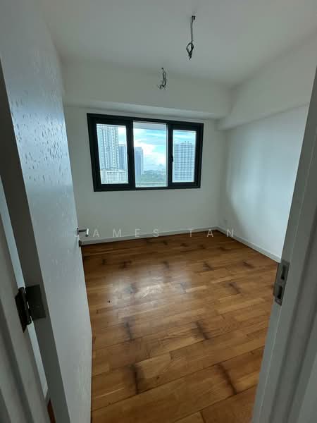 Kondominium untuk Dijual di Iskandar Residences - James Tan - Bedroom - PropertyGuru.com.my
