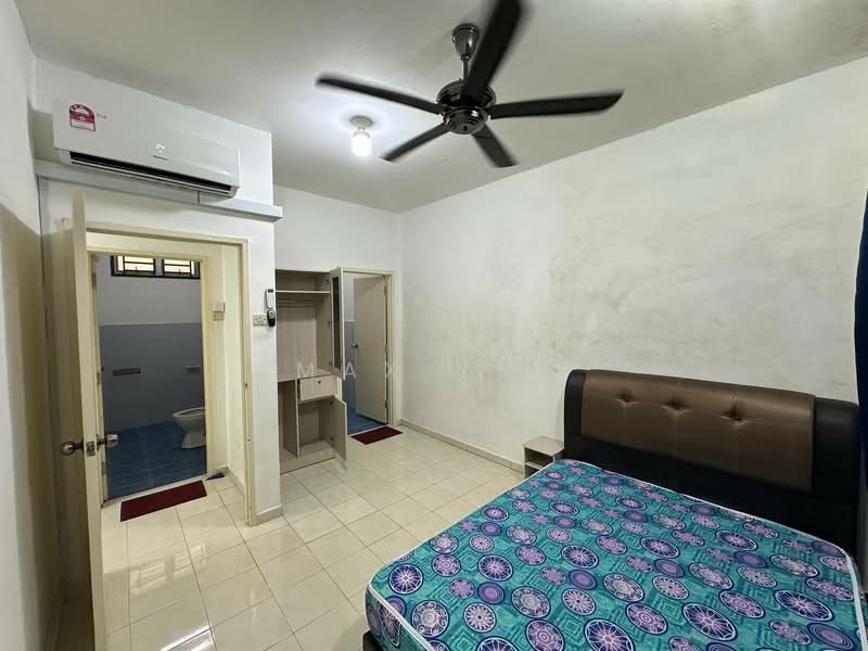 Pangsapuri untuk Disewa di Indah Court Apartment - Max Yee - Bedroom - PropertyGuru.com.my