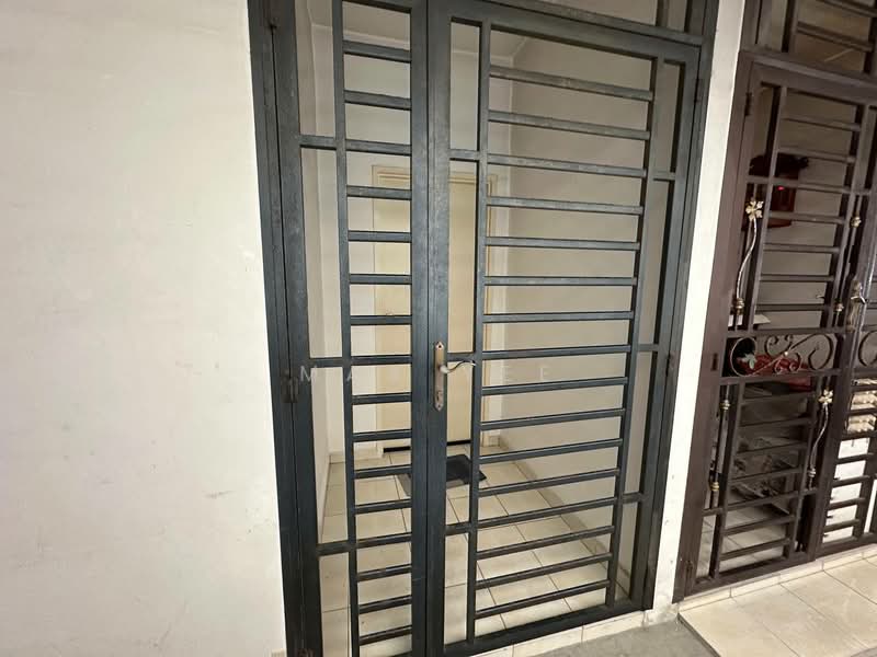 Pangsapuri untuk Disewa di Indah Court Apartment - Max Yee - Entrance - PropertyGuru.com.my