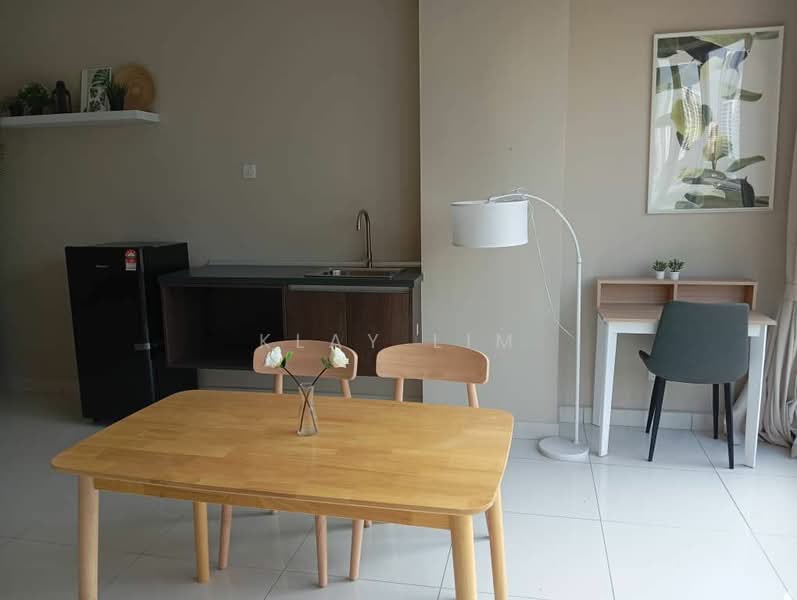 Service Residence for Rent at Lakeview Suites @ Edumetro - Klay Lim - Dining Room - PropertyGuru.com.my