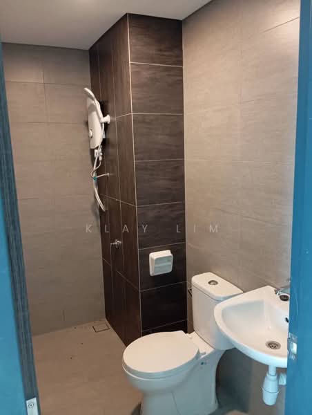 Service Residence for Rent at Lakeview Suites @ Edumetro - Klay Lim - Bathroom - PropertyGuru.com.my