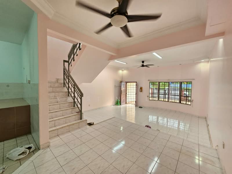 2-storey Terraced House for Sale in Taman Bukit Mewah (Kajang) - Kristine Lai - Living Room - PropertyGuru.com.my