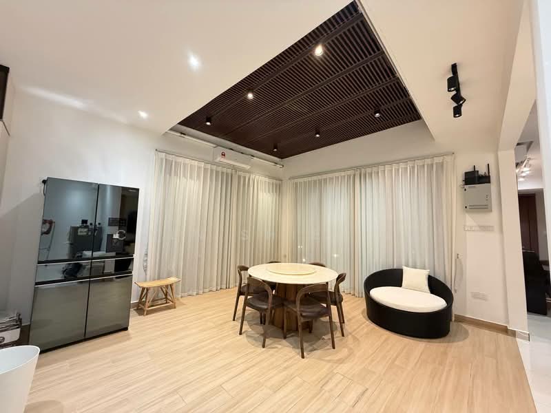 Rumah Berkembar untuk Dijual di Taman Dato Onn (Johor Bahru) - Chen Shieh Yu - Dining Room - PropertyGuru.com.my