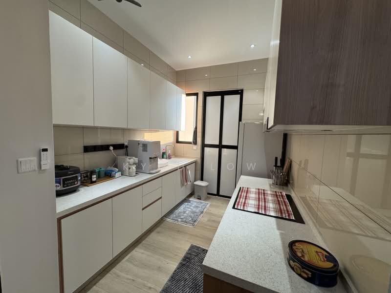 Service Residence for Rent at Gems Residences - Kydd Low - Kitchen - PropertyGuru.com.my