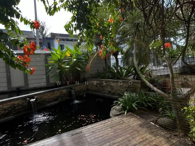 Semi-Detached House for Sale in Taman Sutera Utama (Skudai) - Wennes Go - Garden - PropertyGuru.com.my