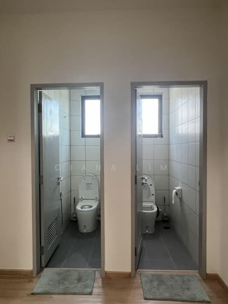 Semi-D Factory for Rent in Novus Business Park Glenmarie (Shah Alam) - Ciana Lim - Bathroom - PropertyGuru.com.my