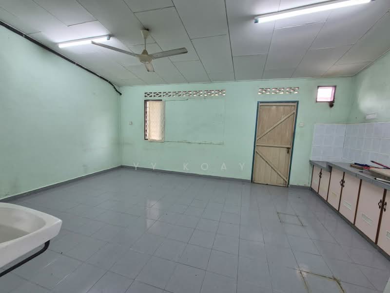 1-storey Terraced House for Sale in Taman Selasih (Kulim) - YY Koay - Kitchen - PropertyGuru.com.my