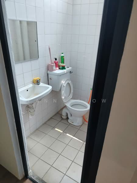 Kedai / Pejabat untuk Disewa di Sentul Boulevard (Kuala Lumpur) - Yanny Siow - Bathroom - PropertyGuru.com.my