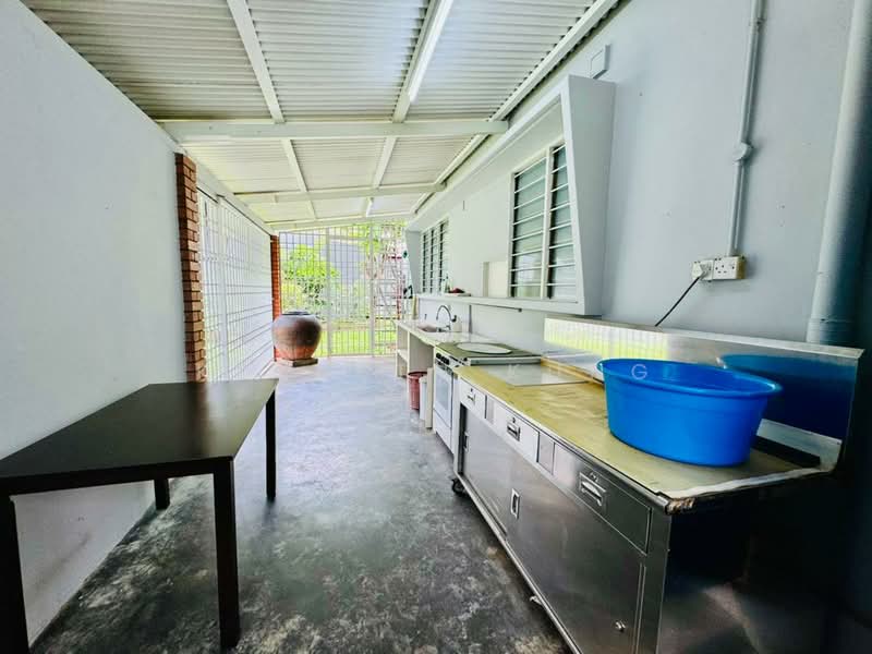 Semi-Detached House for Rent in Bagan Jermal (Pulau Tikus) - Kenneth Kung - Kitchen - PropertyGuru.com.my