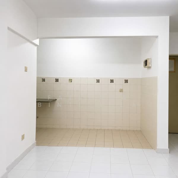 Pangsapuri untuk Dijual di Pangsapuri Subang Suria - Faliyana binti Muda - PropertyGuru.com.my