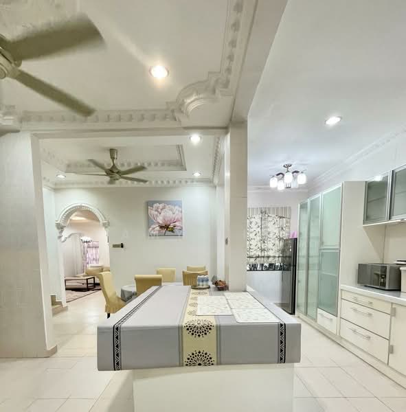 Semi-Detached House for Sale in D'Kayangan (Shah Alam) - Amy Lim - Dining Room - PropertyGuru.com.my