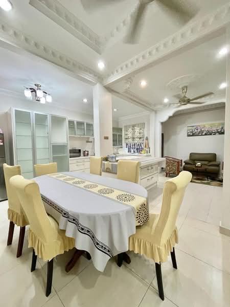 Semi-Detached House for Sale in D'Kayangan (Shah Alam) - Amy Lim - Dining Room - PropertyGuru.com.my