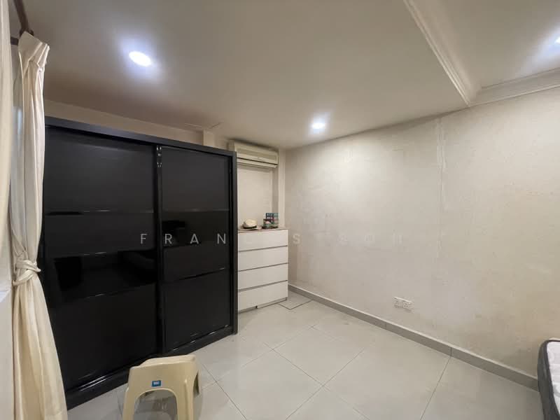 2-storey Terraced House for Sale in Taman Ikhlas (Bandar Sungai Long) - Francis Soh - Bedroom - PropertyGuru.com.my