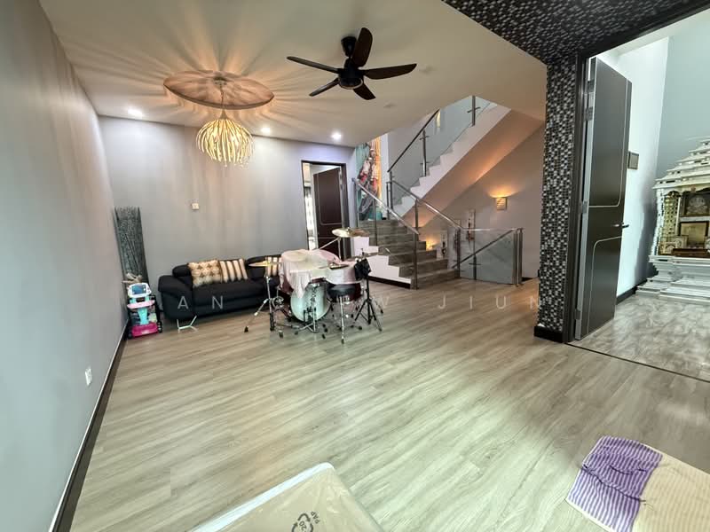 3-storey Terraced House for Sale in Kajang (Selangor) - Tan Chew Jiun - Living Room - PropertyGuru.com.my