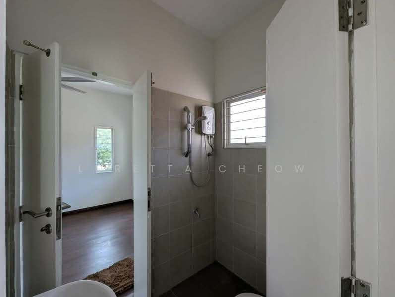 Rumah Teres 2 Tingkat untuk Dijual di Usj 4 (Subang Jaya) - Loretta Cheow - Bathroom - PropertyGuru.com.my