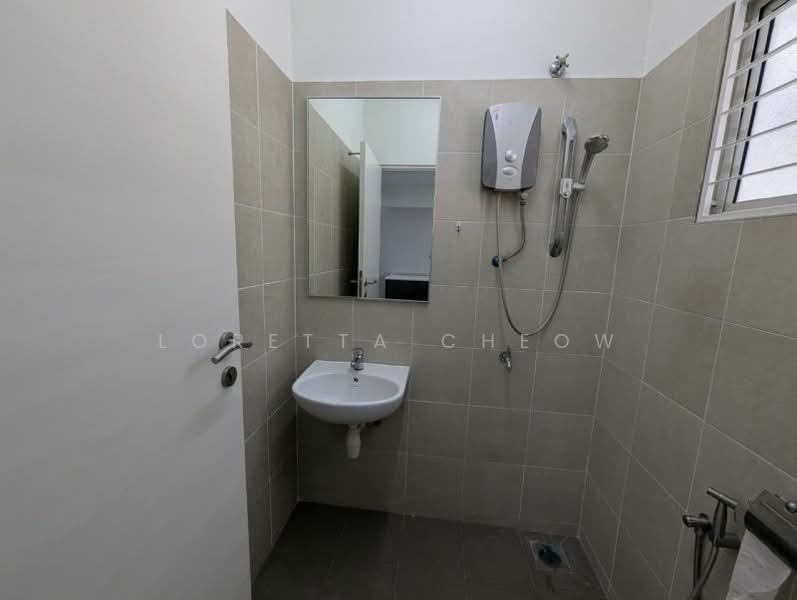 Rumah Teres 2 Tingkat untuk Dijual di Usj 4 (Subang Jaya) - Loretta Cheow - Bathroom - PropertyGuru.com.my