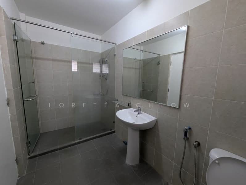 Rumah Teres 2 Tingkat untuk Dijual di Usj 4 (Subang Jaya) - Loretta Cheow - Bathroom - PropertyGuru.com.my