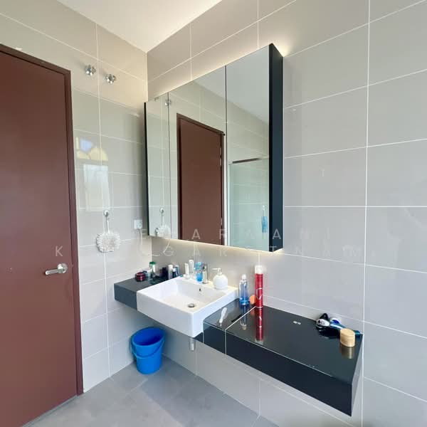 Semi-Detached House for Sale in Setia Eco Templer (Rawang) - Thevaraani Kanagaretnam - Bathroom - PropertyGuru.com.my