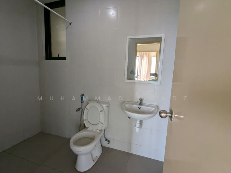 Condominium for Sale at Serin Residency - Muhammad Muadz - Bathroom - PropertyGuru.com.my