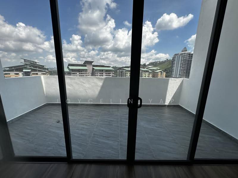 4-storey Terraced House for Sale in Damansara Perdana (Selangor) - Joycelin Yap - Balcony - PropertyGuru.com.my