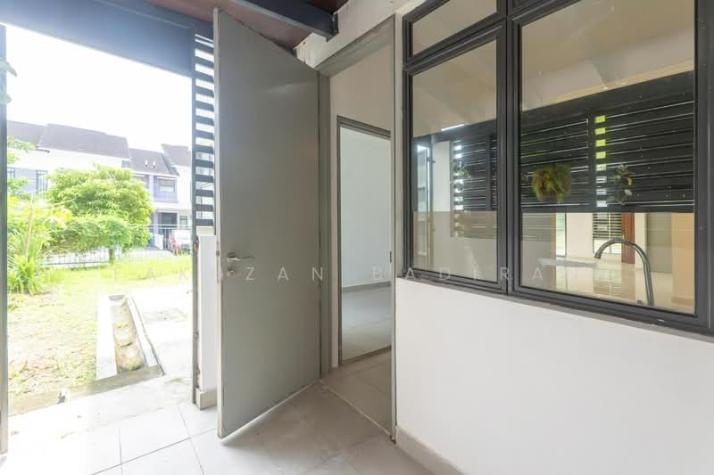 2-storey Terraced House for Sale in Presint 11 (Putrajaya) - Fakhzan Badiran - Entrance - PropertyGuru.com.my
