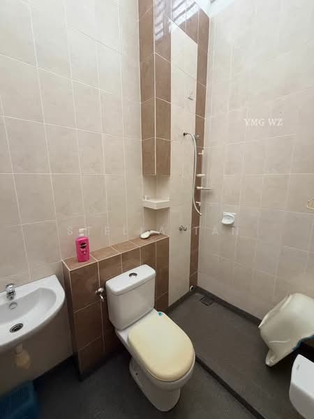 2-storey Terraced House for Sale in Setia Indah 12 (Setia Alam) - Stella Tan - Bathroom - PropertyGuru.com.my