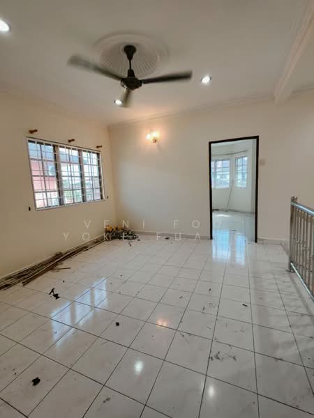 Semi-Detached House for Rent in Klang (Selangor) - Veni Foo Yoke Fuang - Living Room - PropertyGuru.com.my