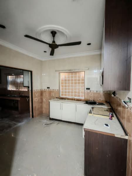 Semi-Detached House for Rent in Klang (Selangor) - Veni Foo Yoke Fuang - Kitchen - PropertyGuru.com.my
