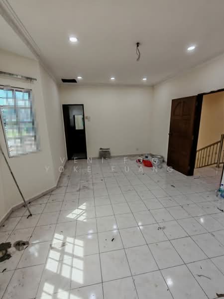 Semi-Detached House for Rent in Klang (Selangor) - Veni Foo Yoke Fuang - Living Room - PropertyGuru.com.my