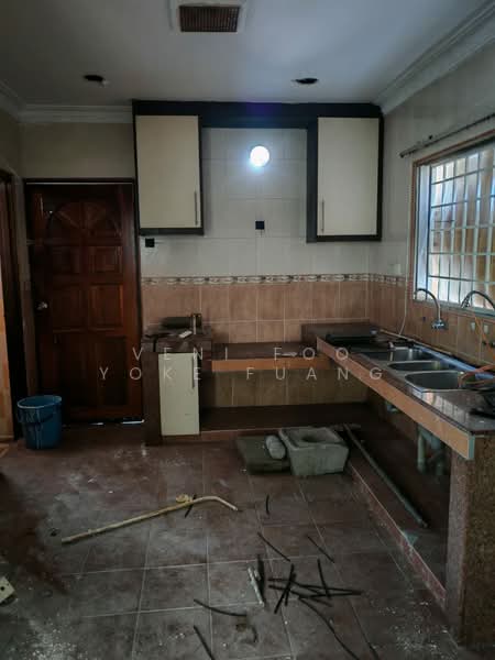 Semi-Detached House for Rent in Klang (Selangor) - Veni Foo Yoke Fuang - Kitchen - PropertyGuru.com.my
