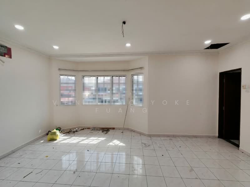 Semi-Detached House for Rent in Klang (Selangor) - Veni Foo Yoke Fuang - Living Room - PropertyGuru.com.my