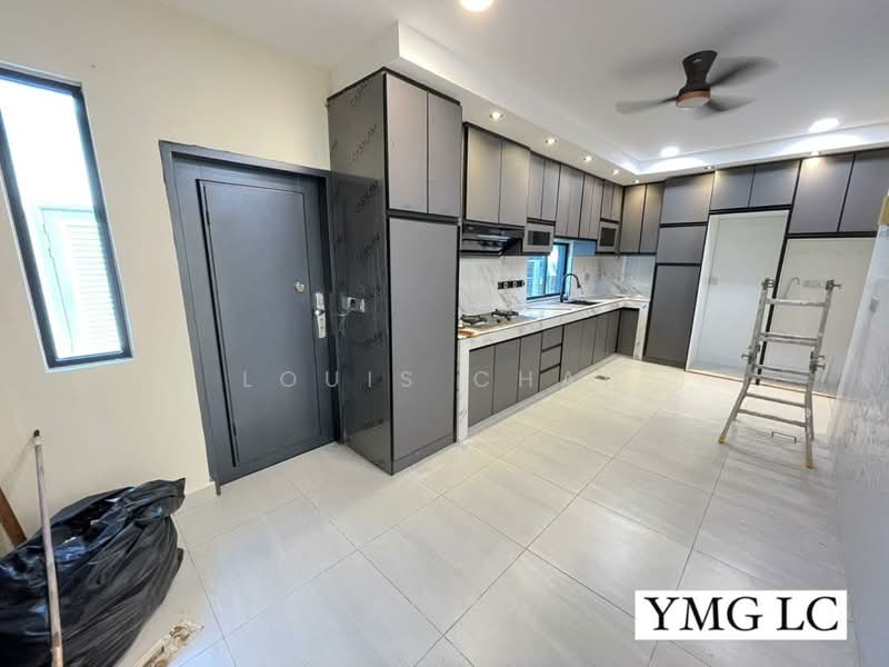 Rumah Teres 2 Tingkat untuk Dijual di Bukit Raja (Selangor) - Louis Chan - PropertyGuru.com.my