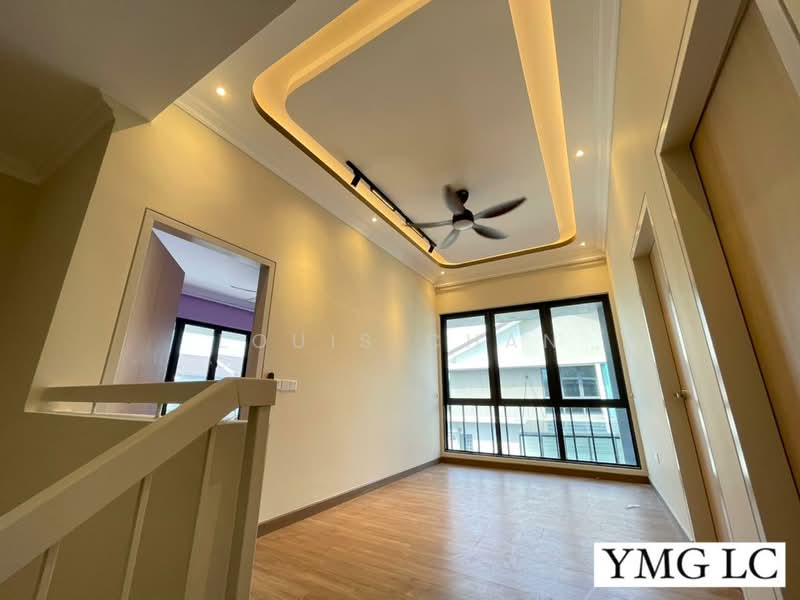 Rumah Teres 2 Tingkat untuk Dijual di Bukit Raja (Selangor) - Louis Chan - PropertyGuru.com.my