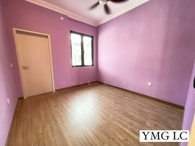Rumah Teres 2 Tingkat untuk Dijual di Bukit Raja (Selangor) - Louis Chan - PropertyGuru.com.my