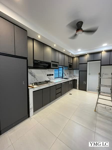 Rumah Teres 2-Tingkat untuk Dijual di Bukit Raja (Selangor) - Louis Chan - Kitchen - PropertyGuru.com.my