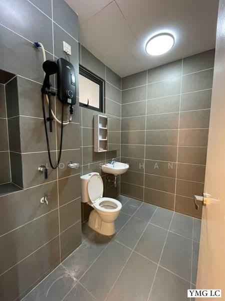 Rumah Teres 2-Tingkat untuk Dijual di Bukit Raja (Selangor) - Louis Chan - Bathroom - PropertyGuru.com.my