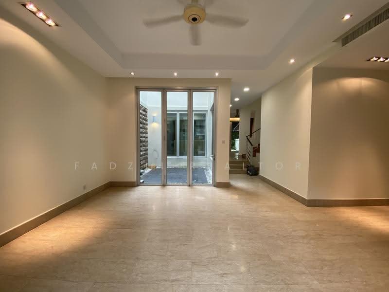 Rumah Berkembar untuk Dijual di Mont Kiara (Kuala Lumpur) - Fadzli Realtor - Living Room - PropertyGuru.com.my