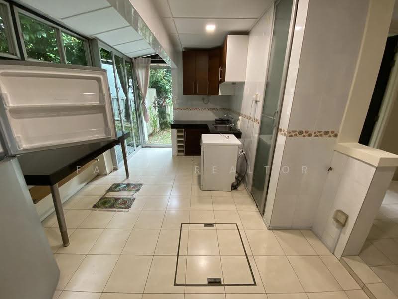 Rumah Berkembar untuk Dijual di Mont Kiara (Kuala Lumpur) - Fadzli Realtor - Kitchen - PropertyGuru.com.my