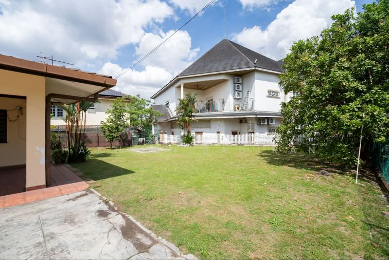 Rumah Banglo untuk Dijual di Kampung Tunku (Petaling Jaya) - Fakhzan Badiran - Exterior - PropertyGuru.com.my