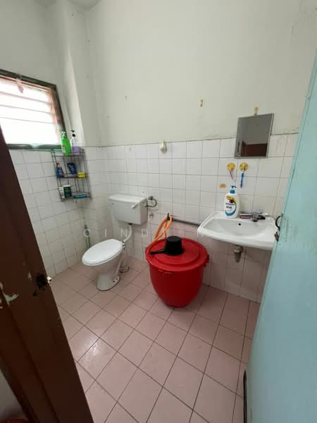 2-storey Terraced House for Sale in Pjs 9 (Sunway) - Cindy Ng - Bathroom - PropertyGuru.com.my