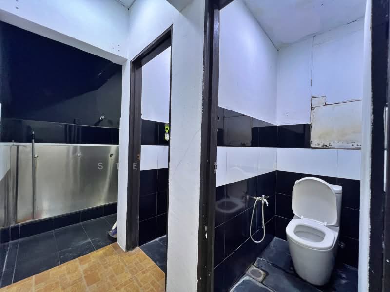 Kedai untuk Disewa di Cheras Business Centre (Kuala Lumpur) - Steven Tung - Bathroom - PropertyGuru.com.my