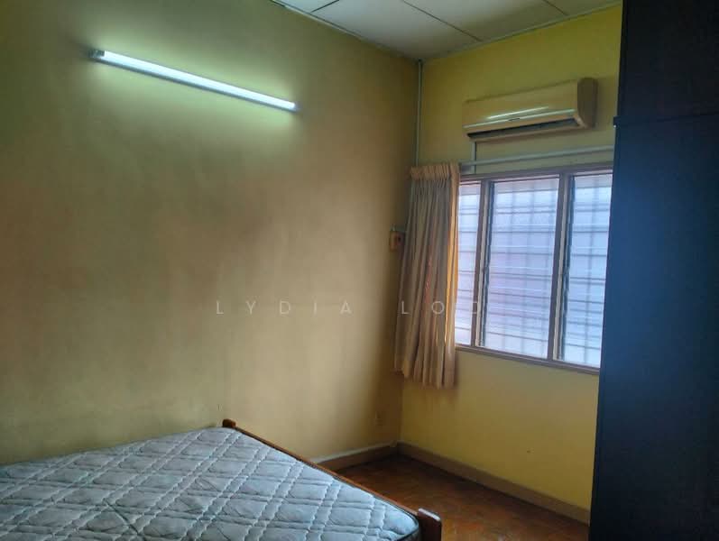 Terraced House for Sale in Usj 13 (Subang Jaya) - Lydia Loo - Bedroom - PropertyGuru.com.my