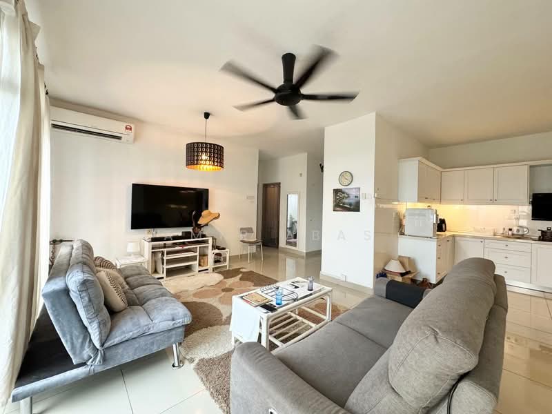 Kondominium untuk Disewa di Dwiputra Residences - Amir Abas - Living Room - PropertyGuru.com.my