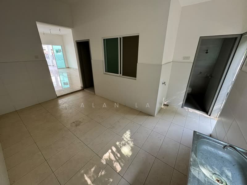 Rumah Teres 2 Tingkat untuk Dijual di Dengkil (Selangor) - Alan Lai - Kitchen - PropertyGuru.com.my
