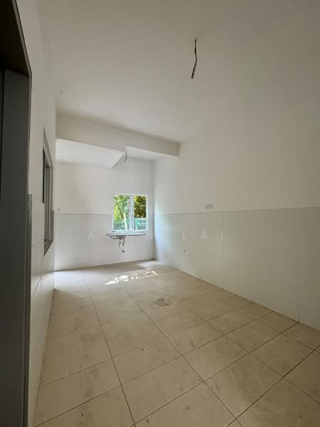Rumah Teres 2 Tingkat untuk Dijual di Dengkil (Selangor) - Alan Lai - Kitchen - PropertyGuru.com.my