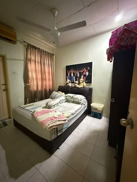 2-storey Terraced House for Sale in Taman Mount Austin (Tebrau) - Benjamin Ong - Bedroom - PropertyGuru.com.my